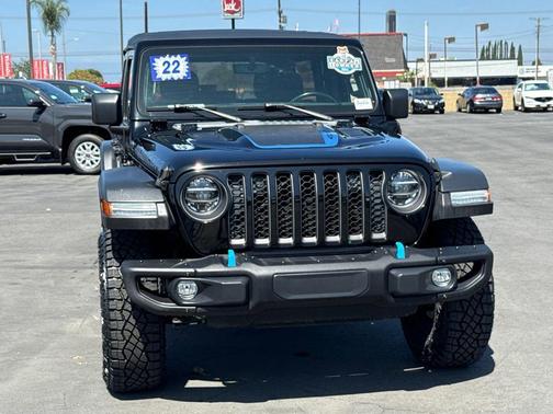 Black Clearcoat 2022 Jeep Wrangler Unlimited 4xe Rubicon