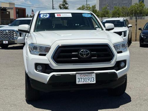 Super White 2020 Toyota Tacoma SR5