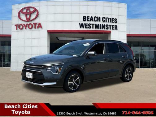Interstellar Gray 2025 Kia Niro EX