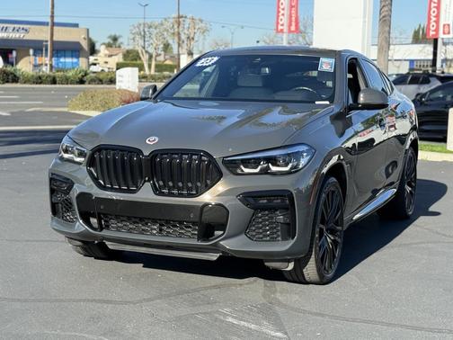 2023 BMW X6 M50i