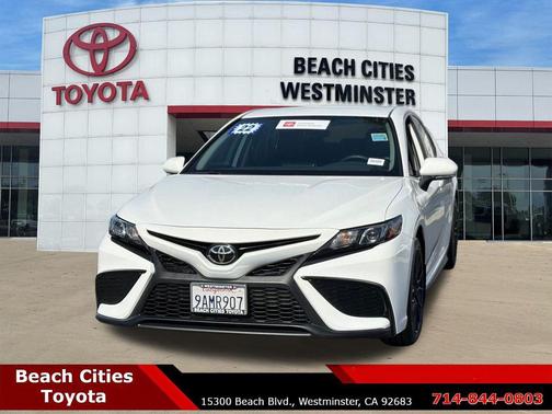 2022 Toyota Camry SE