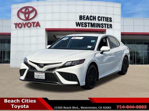 2022 Toyota Camry SE