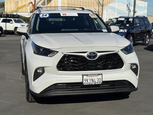 2024 Toyota Highlander XLE