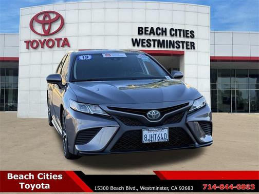 2019 Toyota Camry SE
