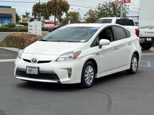 White 2015 Toyota Prius Plug-in Advanced