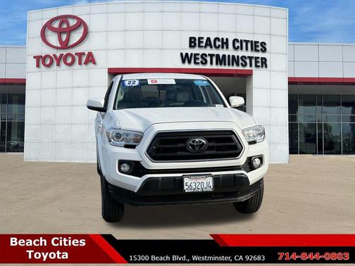 White 2022 Toyota Tacoma SR5
