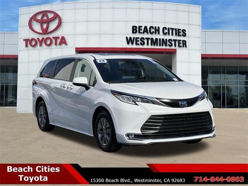 2024 Toyota Sienna XLE