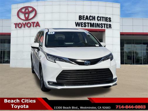 2024 Toyota Sienna XLE