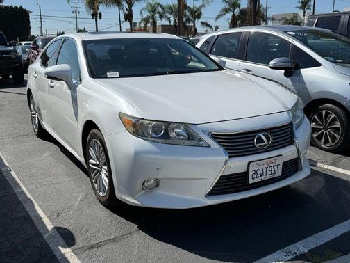 Starfire Pearl 2014 Lexus ES 350 Base