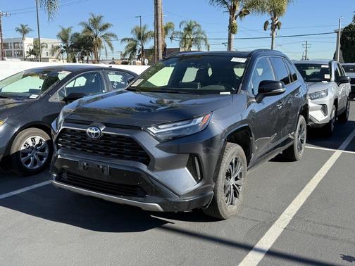 2022 Toyota RAV4 Hybrid SE