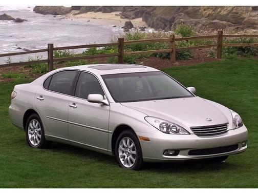 Millennium Silver Metallic 2003 Lexus ES 300 Base