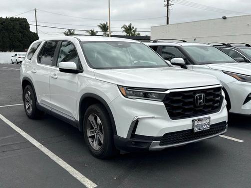 Platinum White Pearl 2024 Honda Pilot EX-L