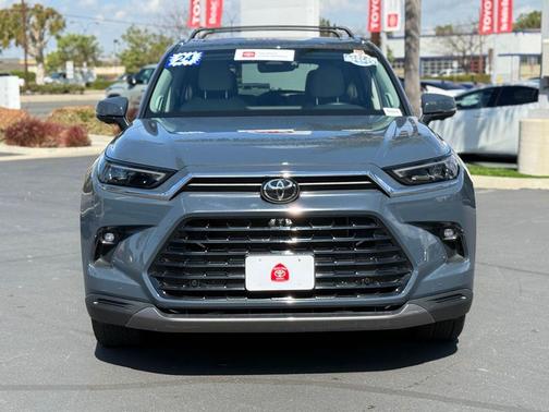 Storm Cloud 2024 Toyota Grand Highlander Limited