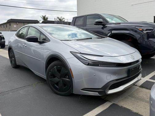 2024 Toyota Prius Prime SE