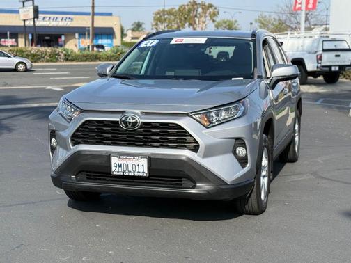 2021 Toyota RAV4 XLE