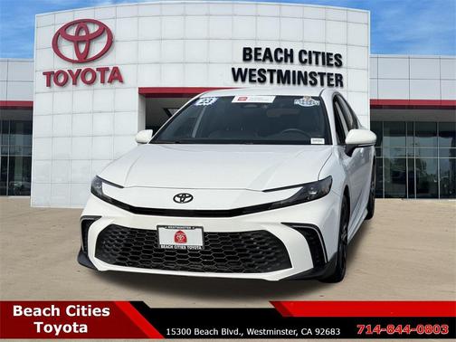 2025 Toyota Camry SE