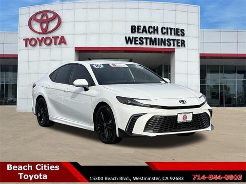 2025 Toyota Camry SE