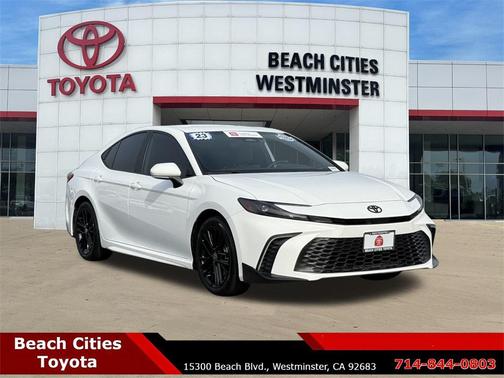 2025 Toyota Camry SE