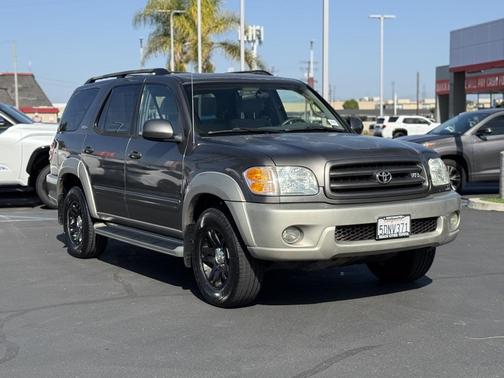 2003 Toyota Sequoia SR5
