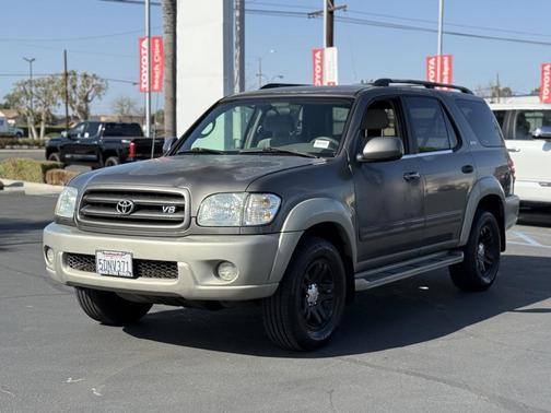 2003 Toyota Sequoia SR5