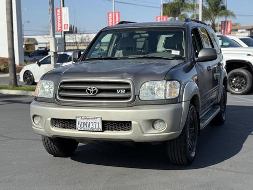 2003 Toyota Sequoia SR5