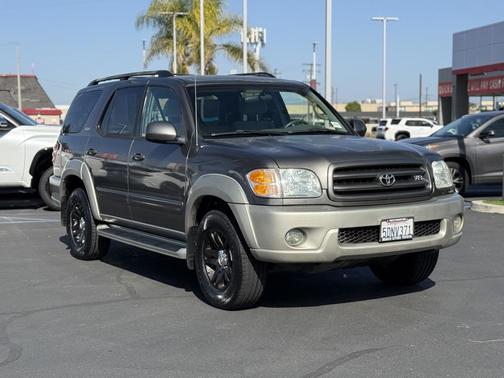 2003 Toyota Sequoia SR5