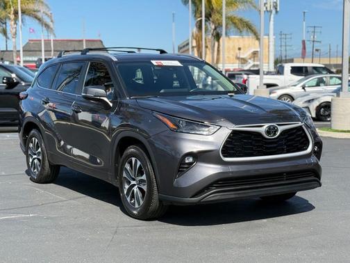 2024 Toyota Highlander XLE