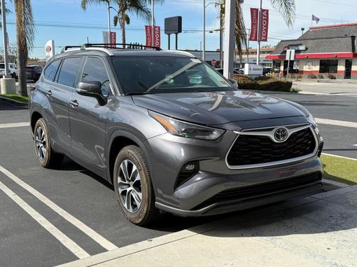 2024 Toyota Highlander XLE