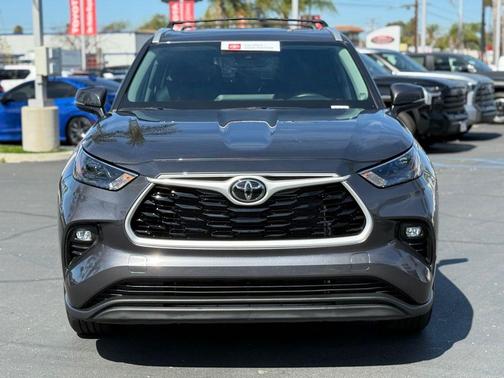 2024 Toyota Highlander XLE