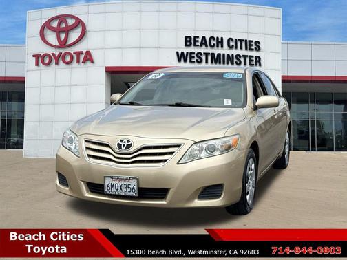 Sandy Beach Metallic 2010 Toyota Camry LE