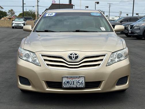 Sandy Beach Metallic 2010 Toyota Camry LE