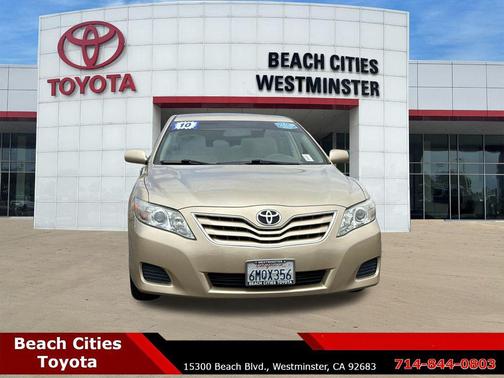 Sandy Beach Metallic 2010 Toyota Camry LE