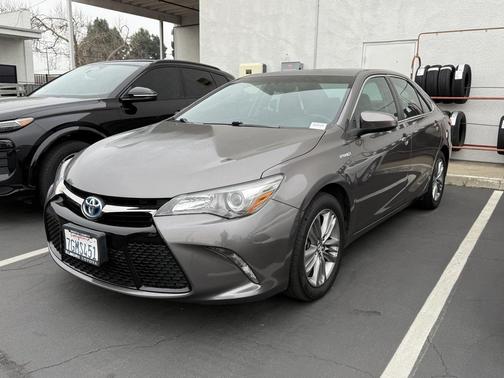 2015 Toyota Camry Hybrid SE