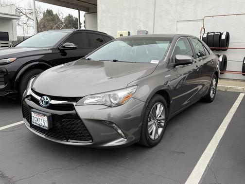 2015 Toyota Camry Hybrid SE