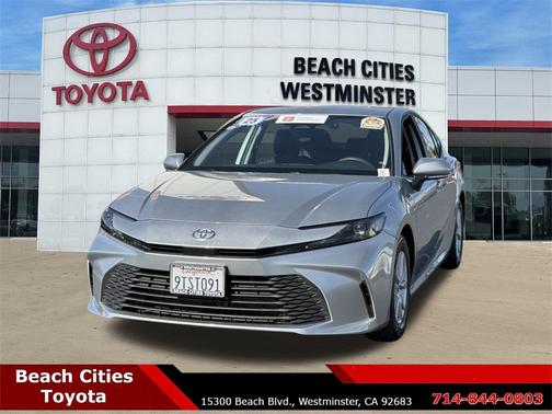 2025 Toyota Camry LE