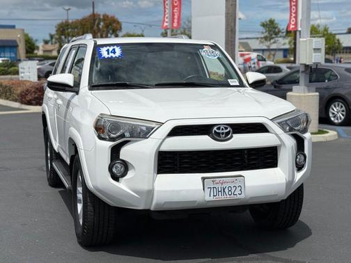 Super White 2014 Toyota 4Runner SR5