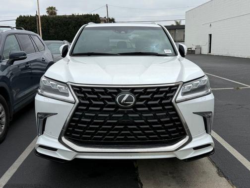 White Pearl 2021 Lexus LX 570 Three-Row