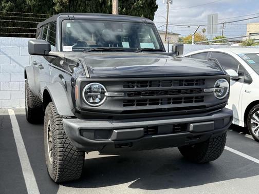 2021 Ford Bronco Base