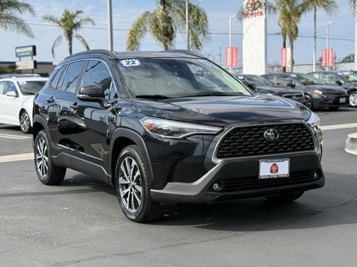 2022 Toyota Corolla Cross XLE