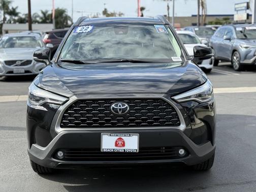 2022 Toyota Corolla Cross XLE