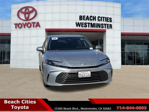 2025 Toyota Camry LE