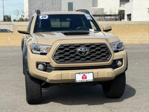 2020 Toyota Tacoma TRD Sport