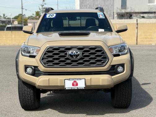 2020 Toyota Tacoma TRD Sport