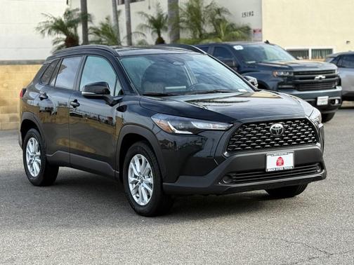 2025 Toyota Corolla Cross LE