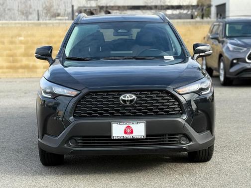 2025 Toyota Corolla Cross LE