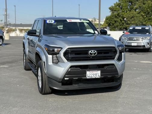 2025 Toyota Tacoma SR