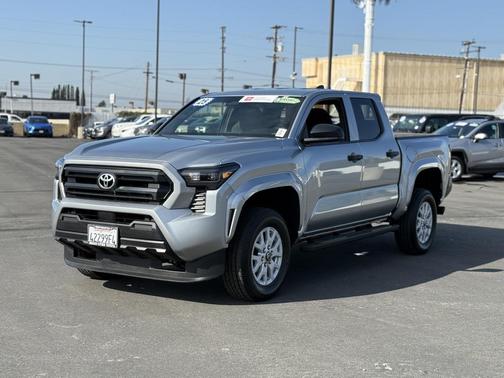 2025 Toyota Tacoma SR