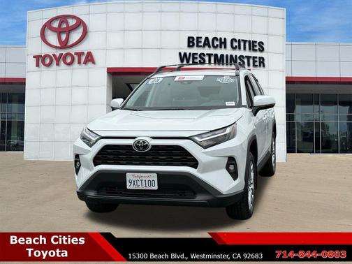 Wind Chill Pearl 2025 Toyota RAV4 XLE Premium