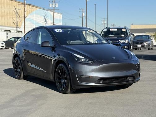 2024 Tesla Model Y Long Range Dual Motor All-Wheel Drive