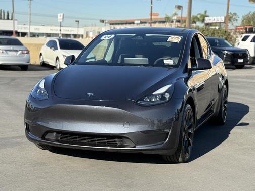 2024 Tesla Model Y Long Range Dual Motor All-Wheel Drive